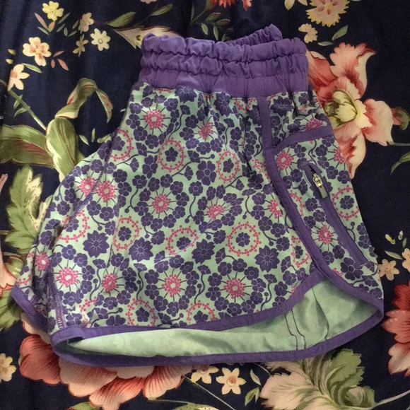 lululemon athletica Pants - Lululemon Tracker III Shorts